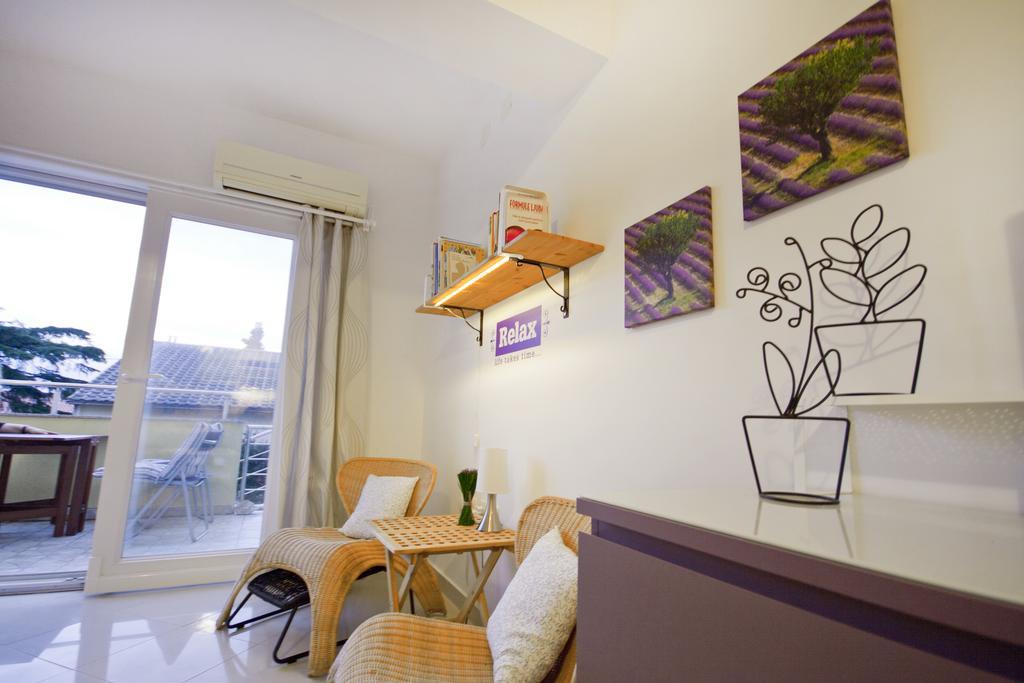 Apartament Adela *