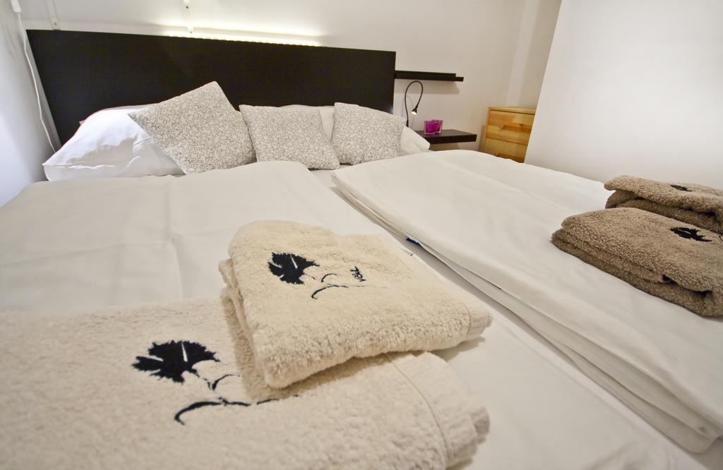 Apartma Adela *